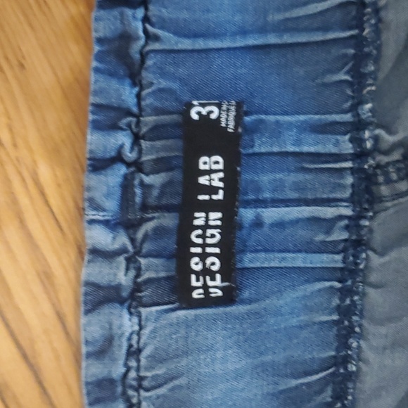 Design Lab -shorts - Picture 2 of 2